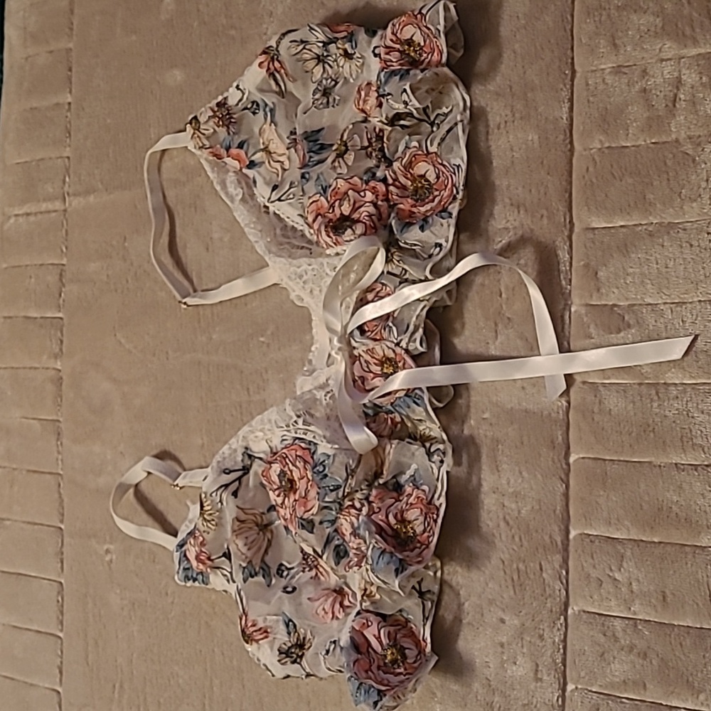 Victoria's Secret bralette